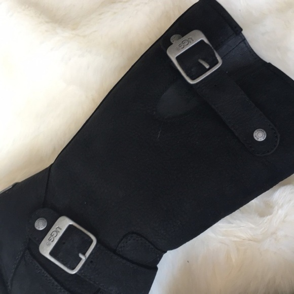 UGG Sutter Boots - Picture 6 of 7